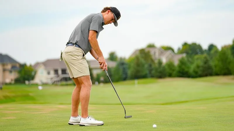 Black leads men's golf to top-10 finish at Blugold Invitational