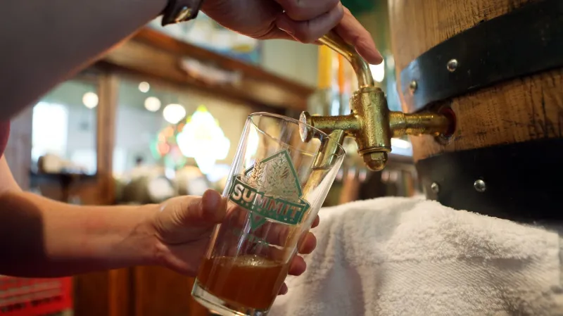 St. Paul's Summit Brewing Company faces foreclosure