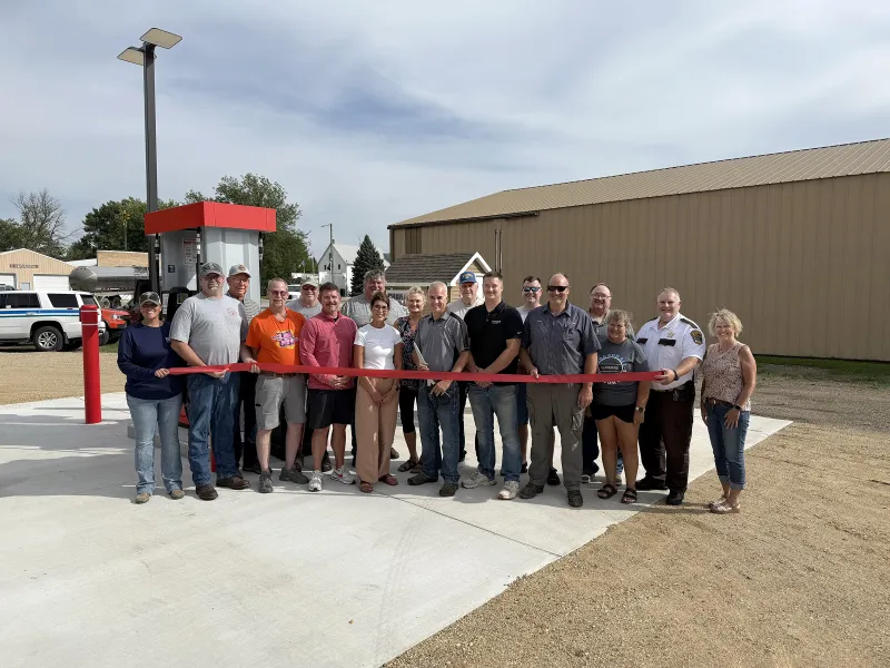 Hardwick gas station holds ribbon cutting