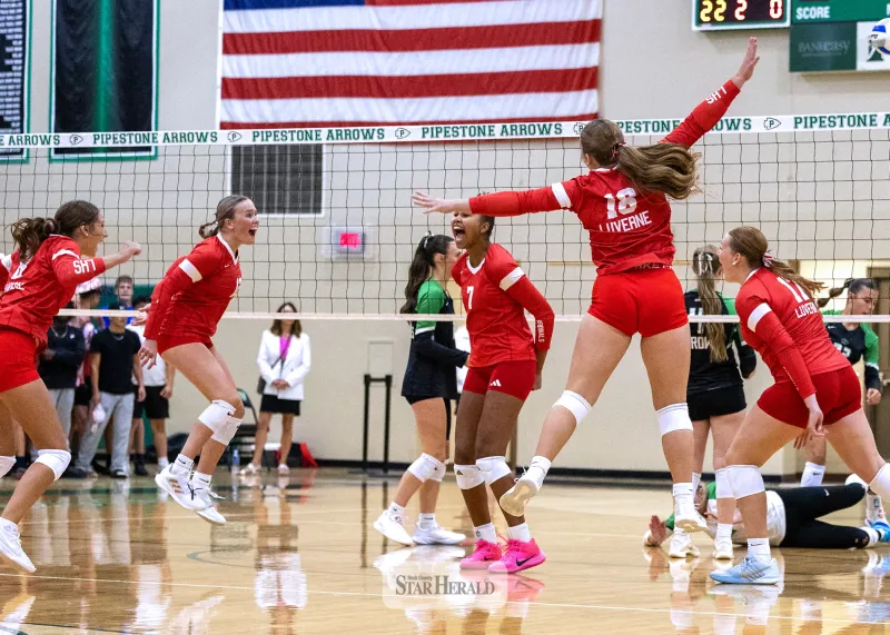 Cardinals volleyball flies past Pipestone 3-2