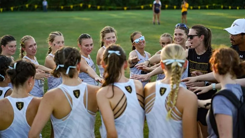 Women's cross country checks in at No. 29 in pair of national polls