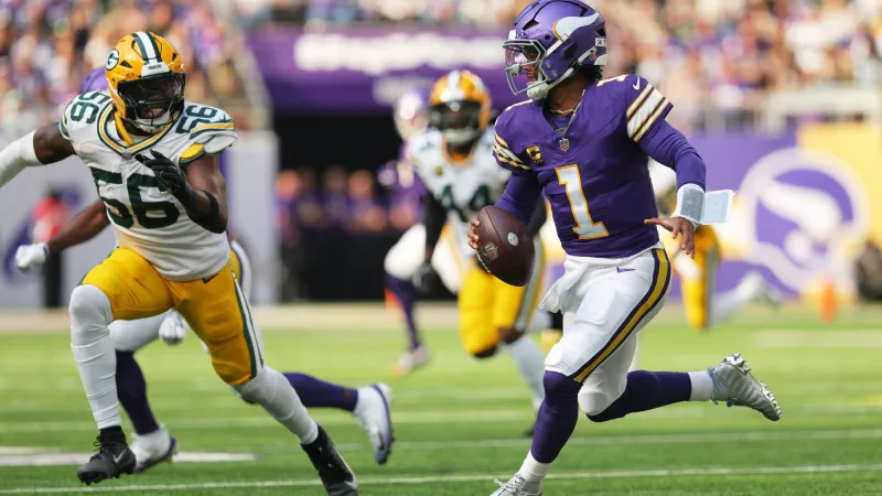 Murray joins Vikings for limited practice in his concussion recovery; Mason out with broken thumb