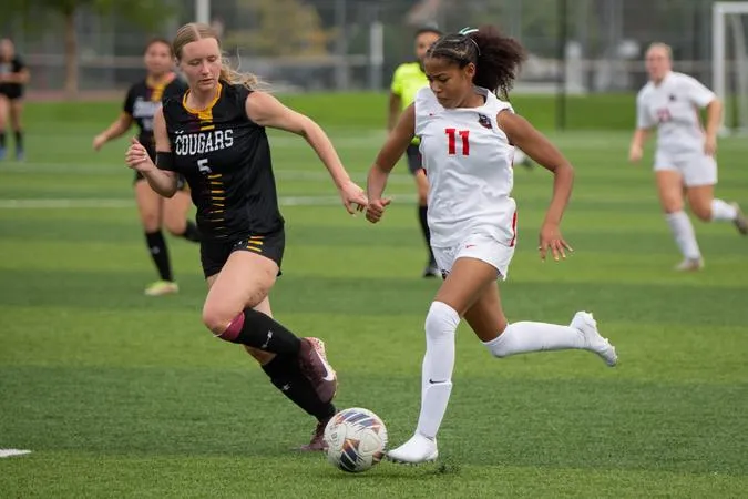 Women's Soccer Ties UM-Morris in UMAC Opener