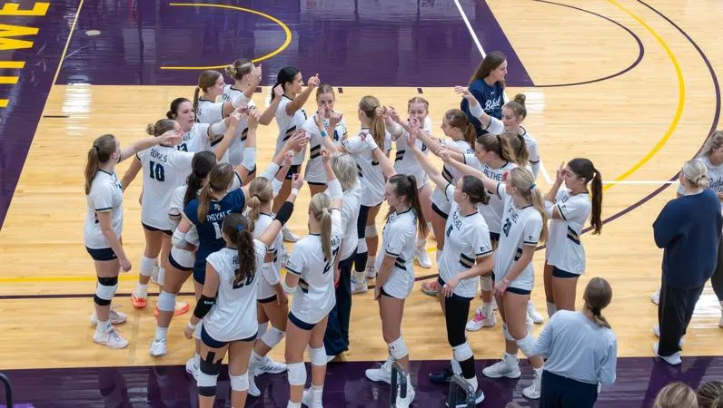 Royals Fall on the Road at UW-Eau Claire