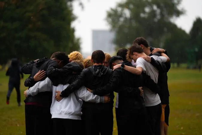 Golden Eagles Have First Top 10 Finish at Roy Griak