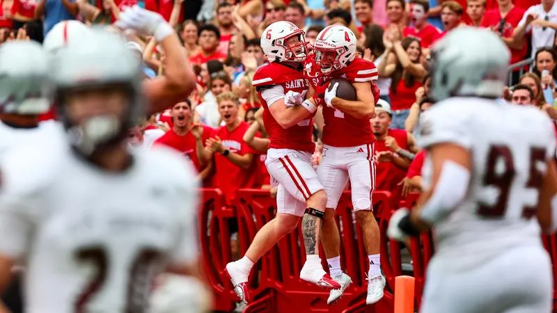 SJU Receivers Making Magic in Passing Game