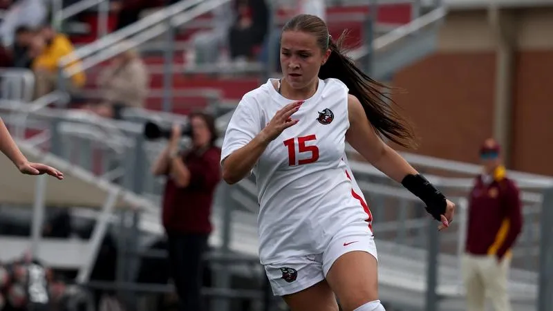Women's Soccer Loses 4-1 at Northwestern-St. Paul