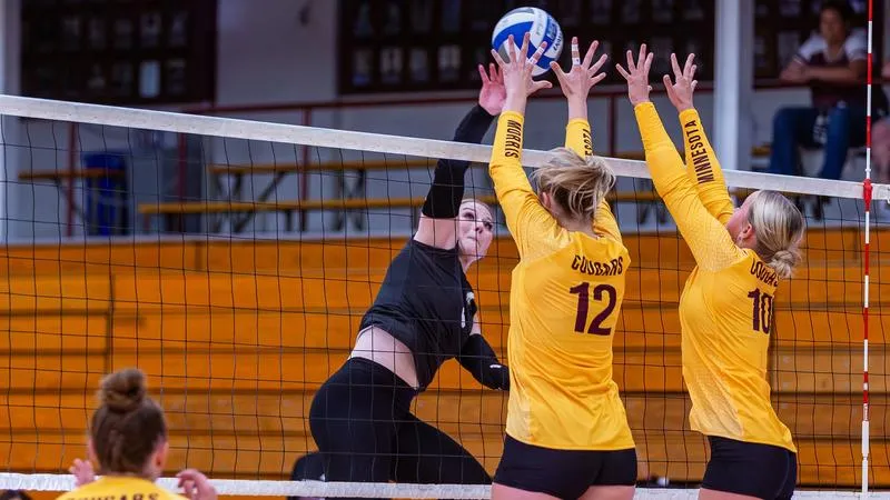 Auggies split matches at UW-Superior