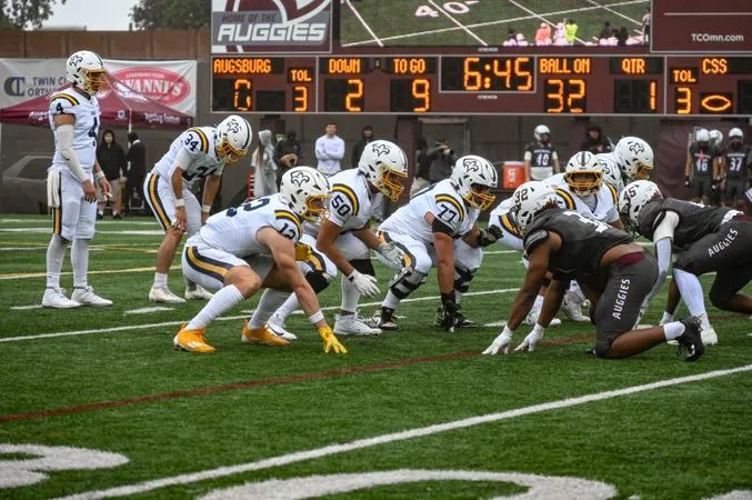 Football Falls at Augsburg in MIAC Opener