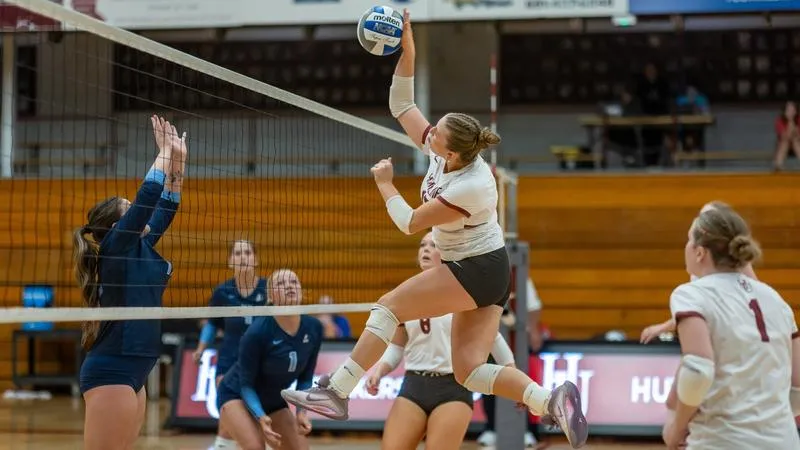 Pipers Battle Back But Lose Heartbreaker to Wis. Lutheran