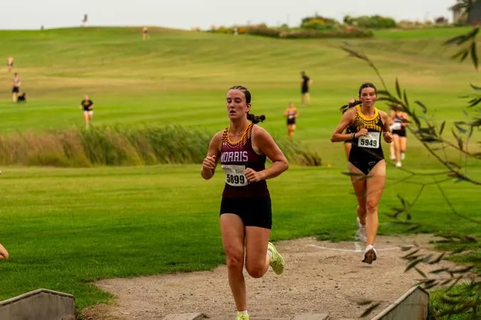 Thesing Leads the Cougars at St. Olaf Invite