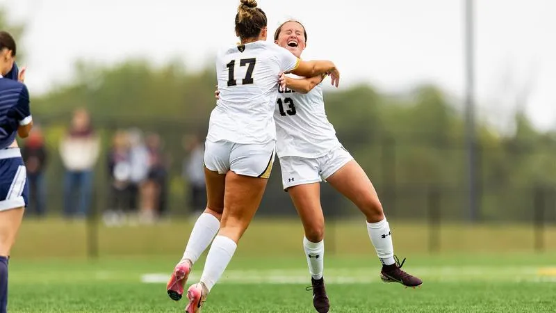 Women's soccer romps to 7-0 win over Saint Mary's