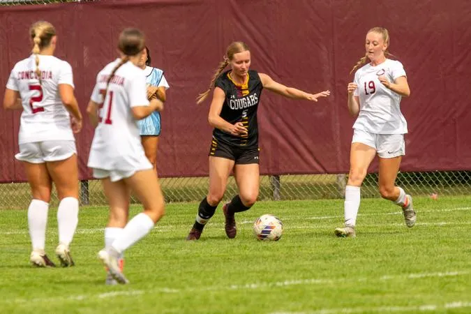 Women's Soccer Falls in Final Nonconference Game