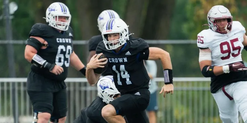 Polars Rally Past Martin Luther for 13-9 Homecoming Victory