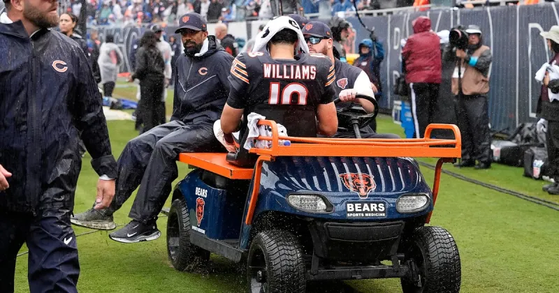 Bears quarterback Caleb Williams leaves with hamstring injury during home opener at Soldier Field