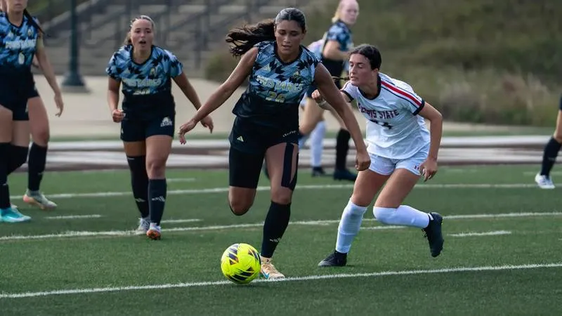 SMSU soccer, coming off unbeaten weekend, faces SCSU and MSU