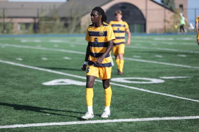 Men's Soccer Battles Shorthanded in 1-0 Loss to UW-River Falls