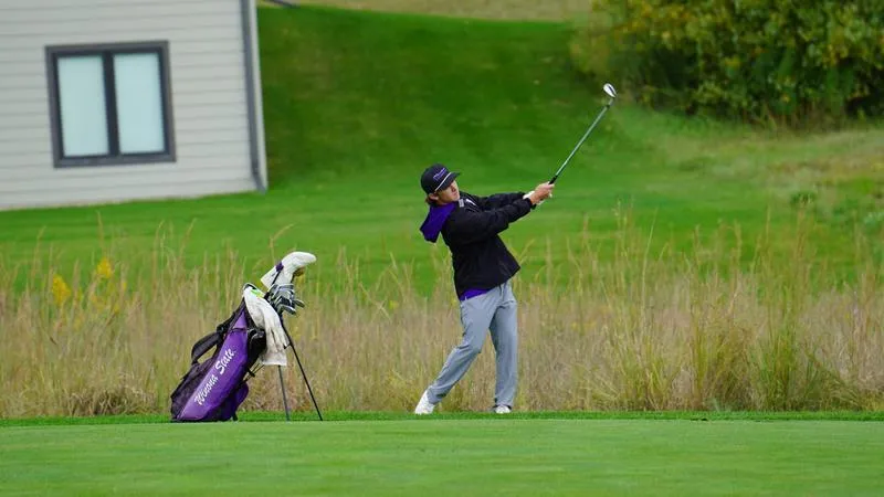 Winona State Men's Golf Wins Jewel Invitational