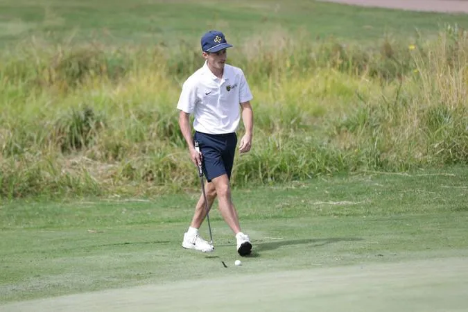 Schmitz Earns Top-10 Finish at Twin Ports Collegiate