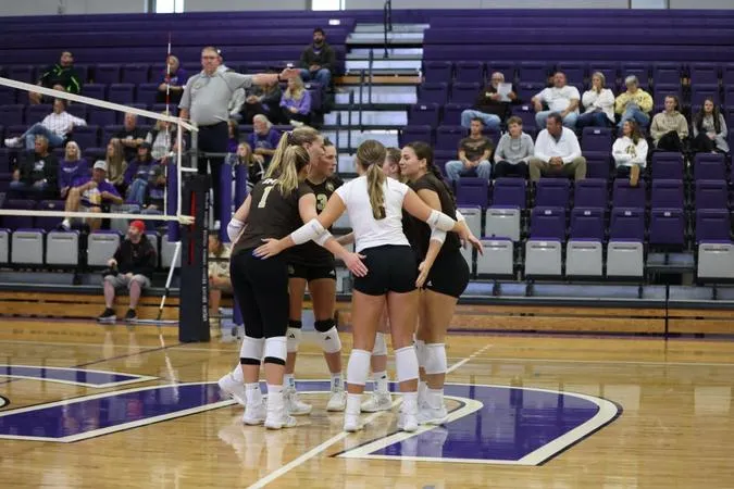No. 11 SMSU rallies late, defeats Sioux Falls in five-set thriller