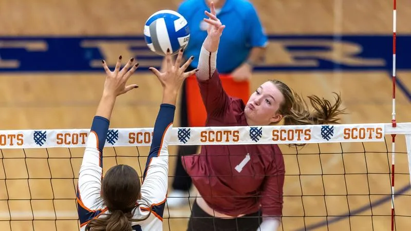 Pipers Begin MIAC Play with Close Match Against Macalester