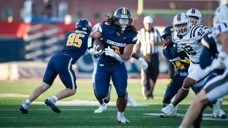Lacy's 209 yards power Golden Bears to a road win over Jamestown