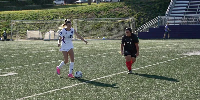 Fuller Tallies 14 Saves in Nonconference Matchup