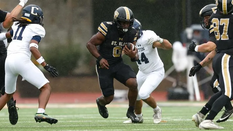 Sauvy runs for early touchdown, football falls to Carleton