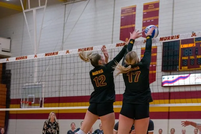 Cougar Volleyball Drops Final Two Matches of St. Olaf/Carleton Tournament