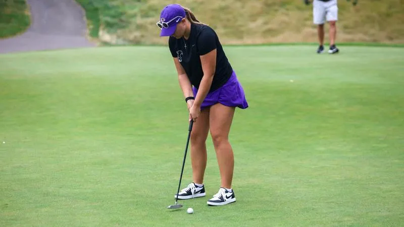 Cantwell cards career-best 69 as Wildcats lead after opening round