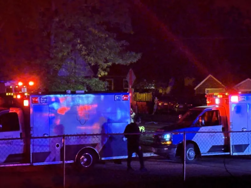 4 Injured in 2-Vehicle Crash in Northeast Rochester