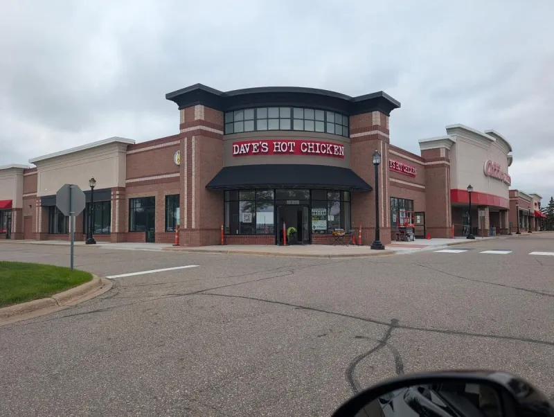 Dave's Hot Chicken - St. Cloud Now Hiring - Opening Soon