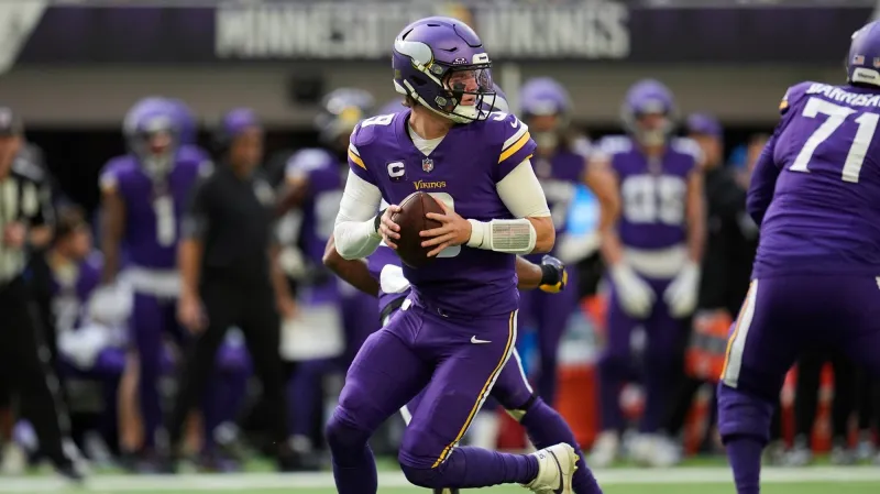 Giants acquire J.J. McCarthy from the Vikings