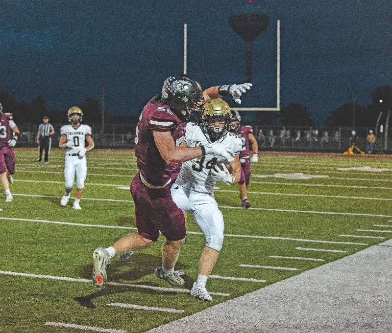 Football: Defense And Ground Game Lead Warriors to 3-0