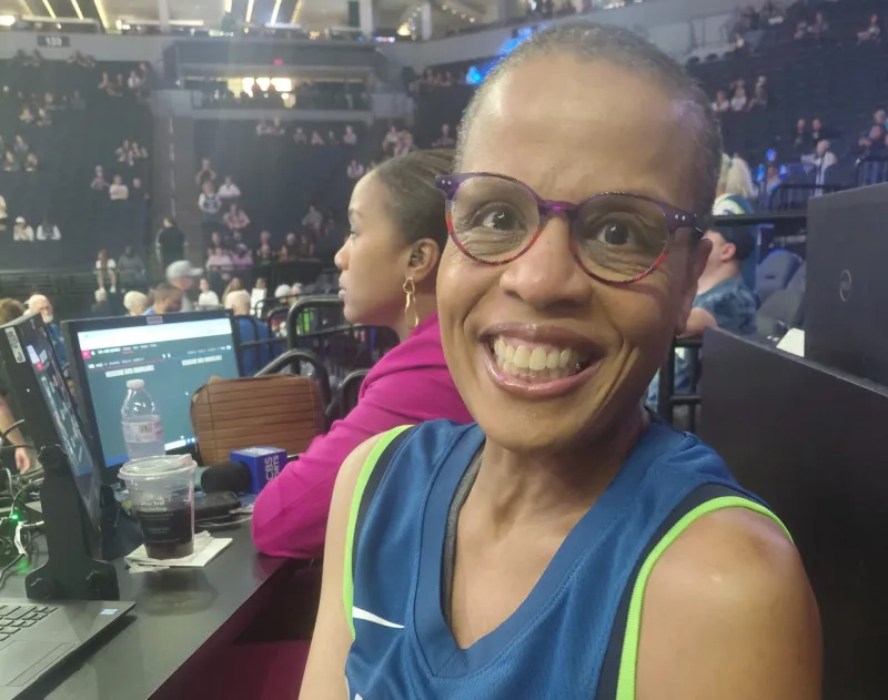 Dr. Queenie, Ixchel McKinnie use social media to push back for the W