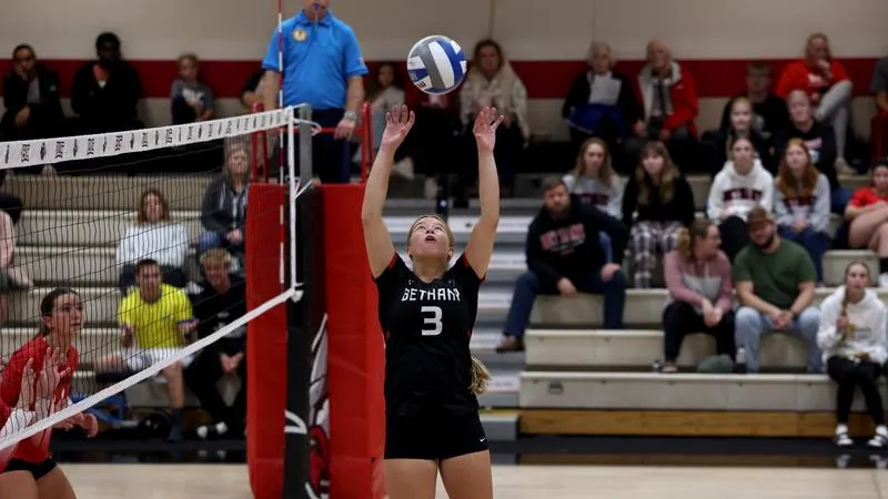 Volleyball Suffers Five Set Loss at Concordia