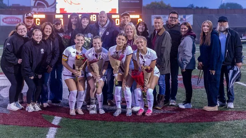 Auggies drop 3-0 decision to Cobbers