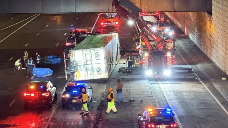 2 semi rollovers snarl St. Paul early morning traffic