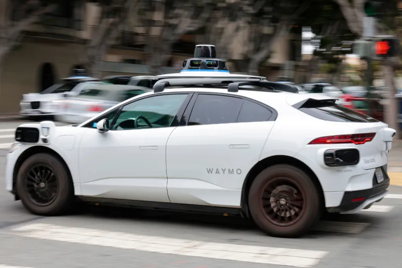 Will Minneapolis Now Require Human Monitors in Driverless Cars?