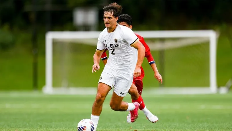 Men's soccer continues as No. 1 team in country in United Soccer Coaches Poll