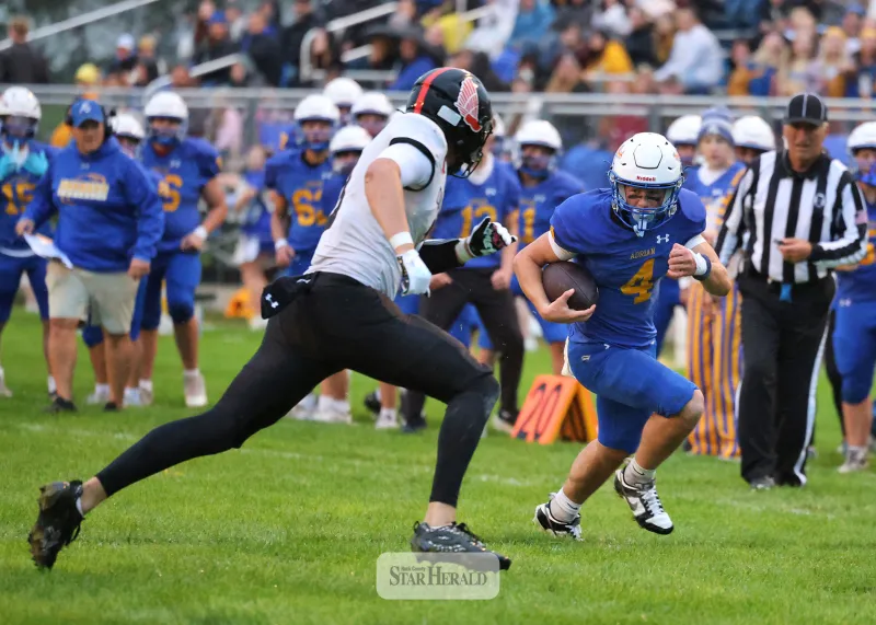 Dragons beat Dutchmen 22-20 in Homecoming battle