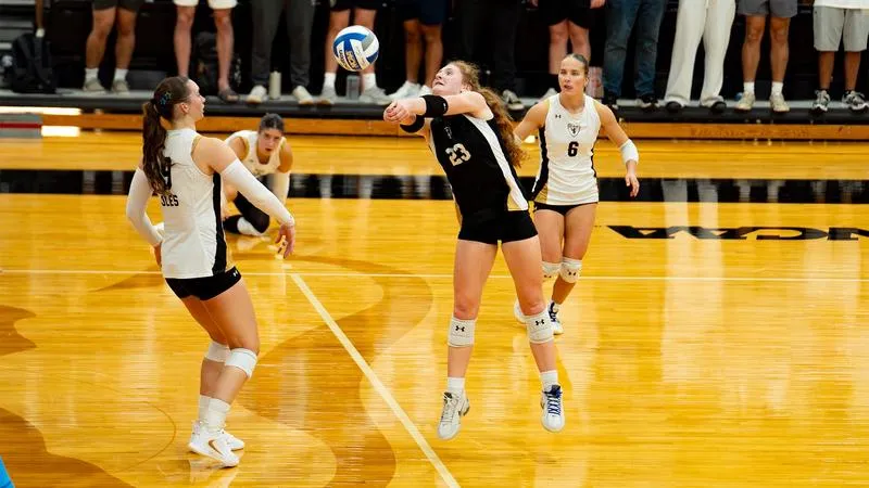 Volleyball swept by Bethel despite Dooley's 24 digs