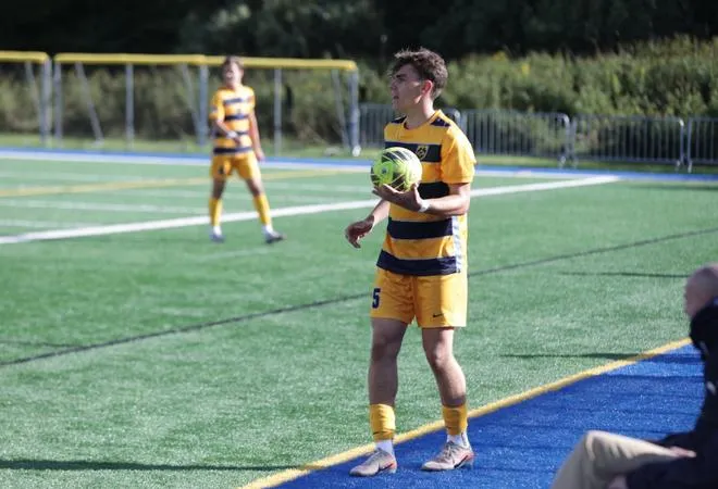 Men's Soccer Rallies with 10 Men to Beat Central, Earn Third Straight Win