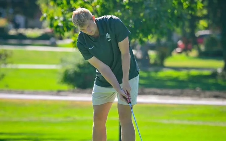 Men's golf in contention after round one of Sword and Shield