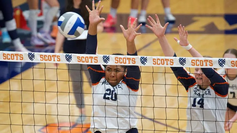 Macalester Drops a Hard-Fought Four-Set Contest