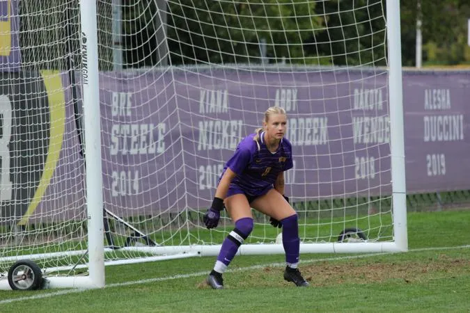 No. 7 Mavericks Continue Shutout Streak in 1-0 blanking of Bemidji State
