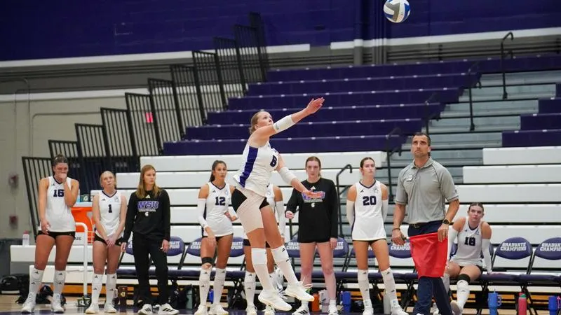 Warriors Battle Bemidji State Before Falling in Four Sets