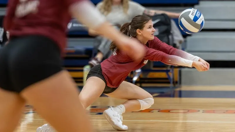 Hamline Falls 3-0 In Competitive Matchup With St. Catherine