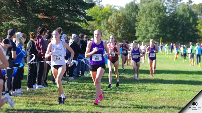 Two UNW Runners Place Top-50 in Field of Over 300 at Pre-Nationals