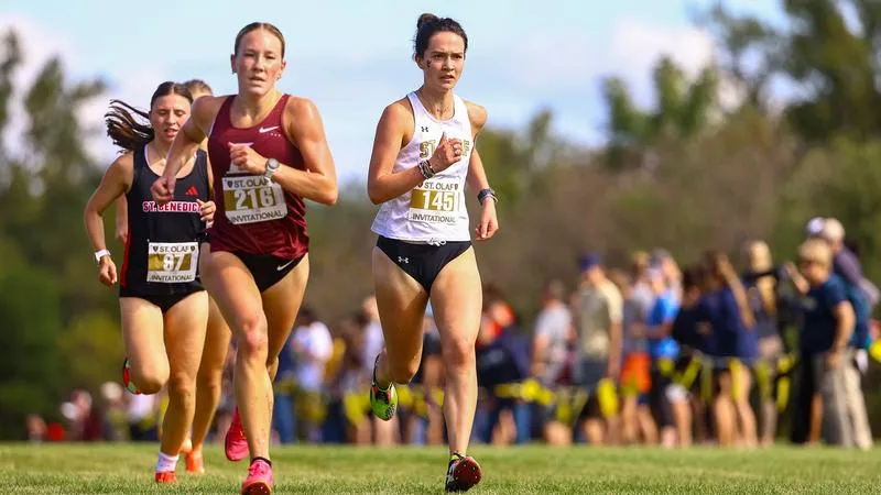 Lamarre leads way for No. 25 women's cross country at Pre-Nationals